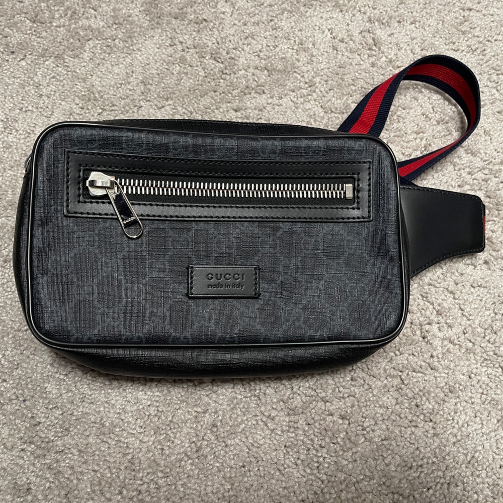 Gucci GG Supreme Belt Bag